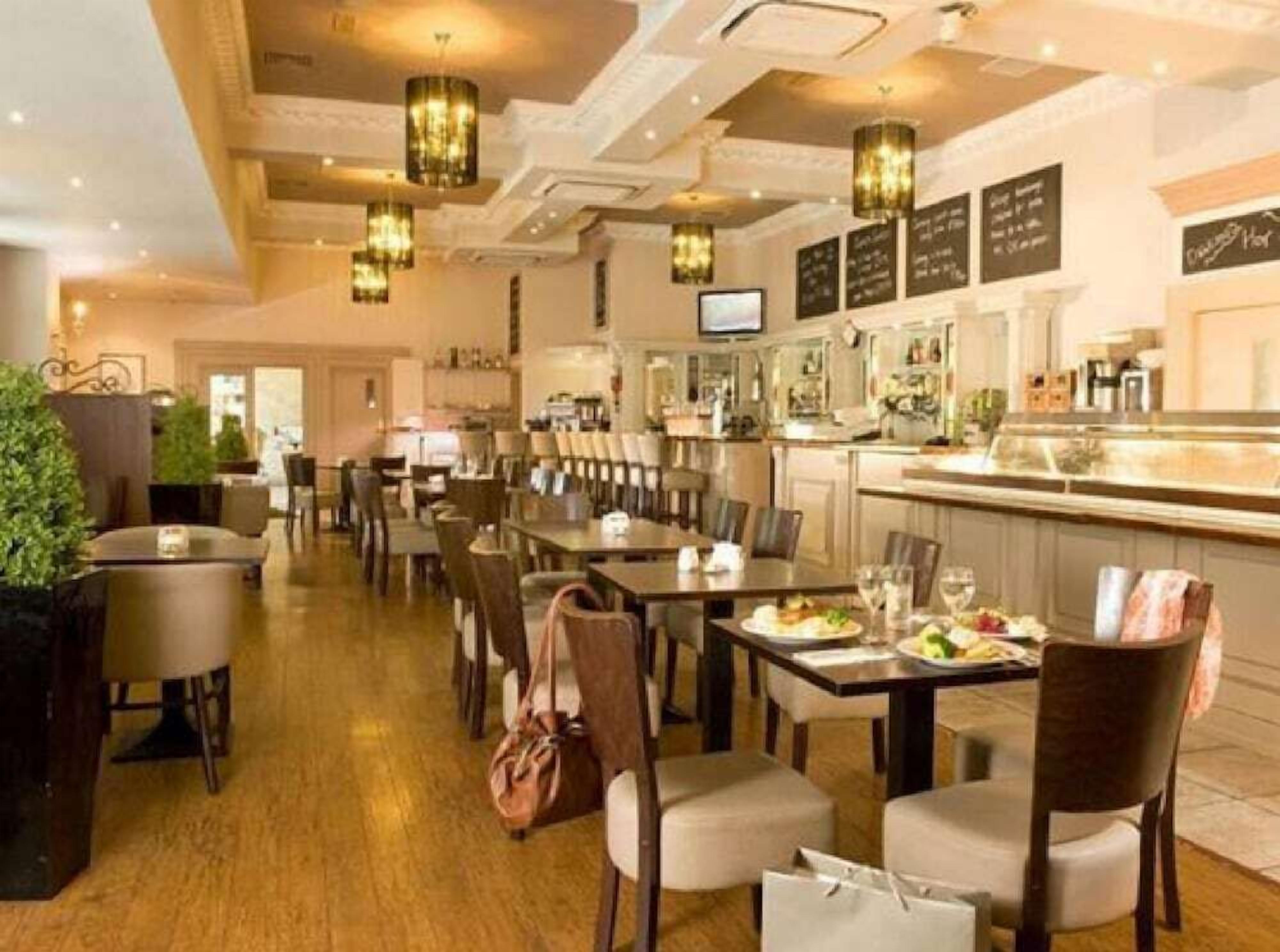 Se sirven desayunos y cenas 