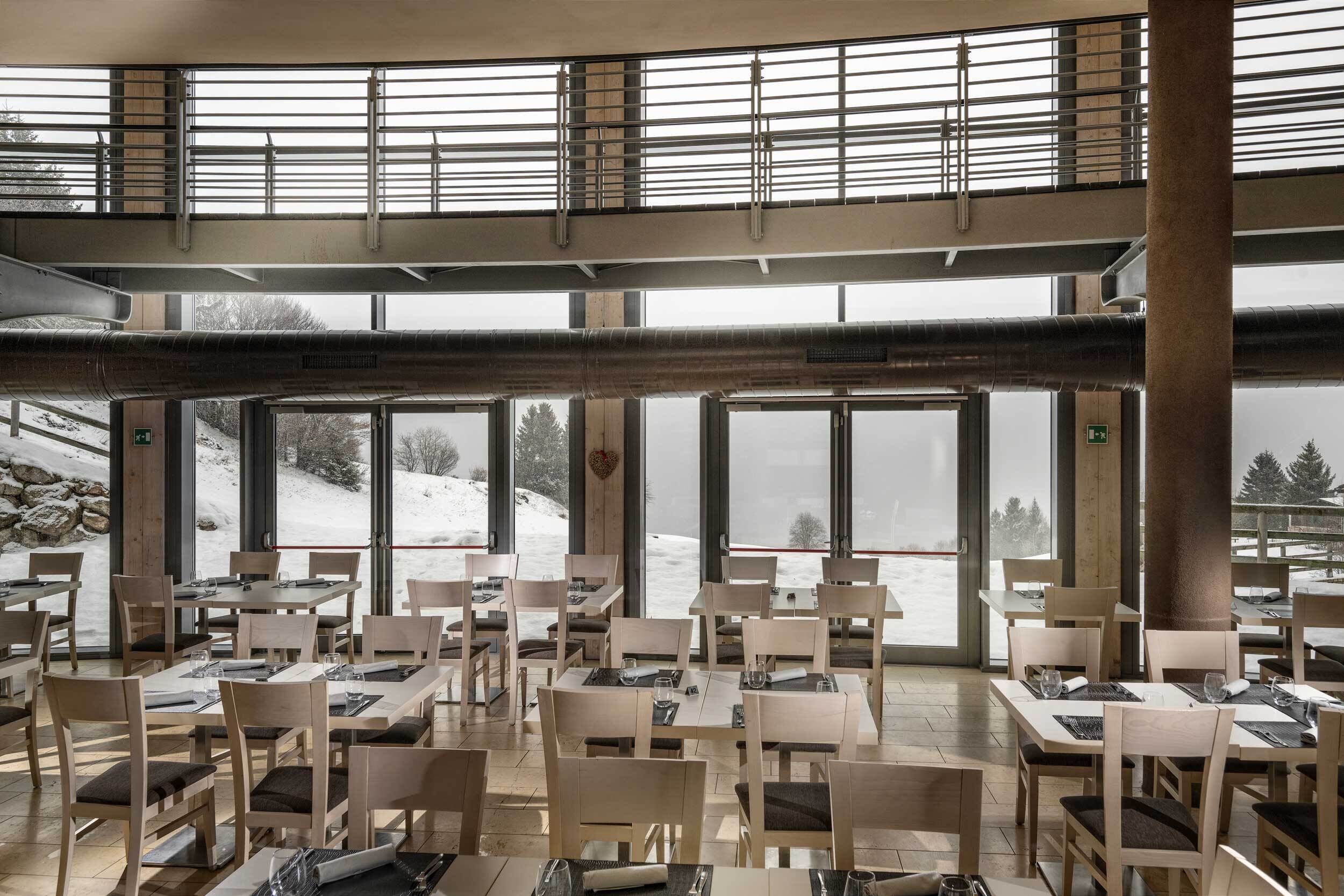 breakfast, dinner served; local and international cuisine, garden views