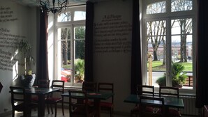 Restaurant - Hotel de Paris (Charleville-Mezieres)