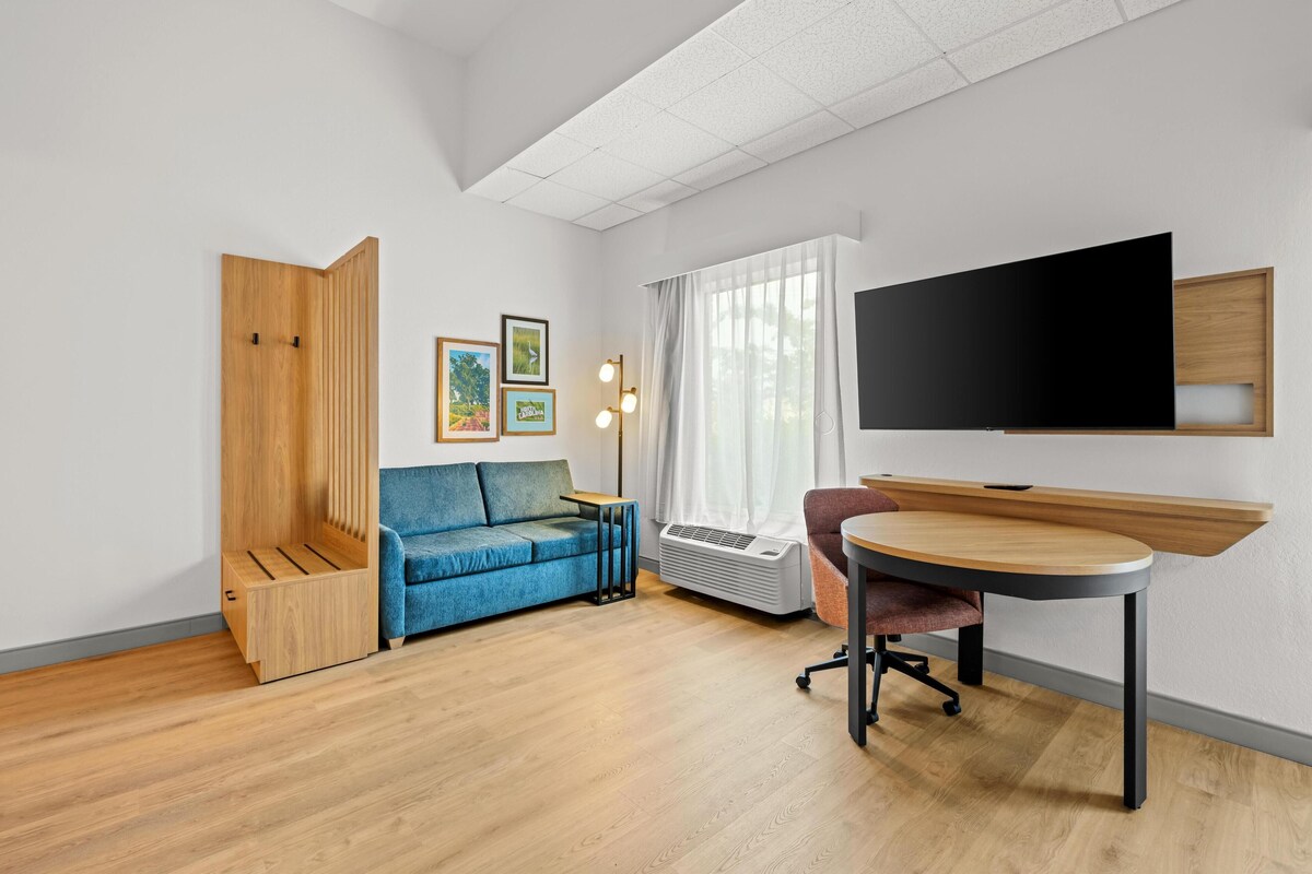In-room safe, desk, blackout drapes, iron/ironing board