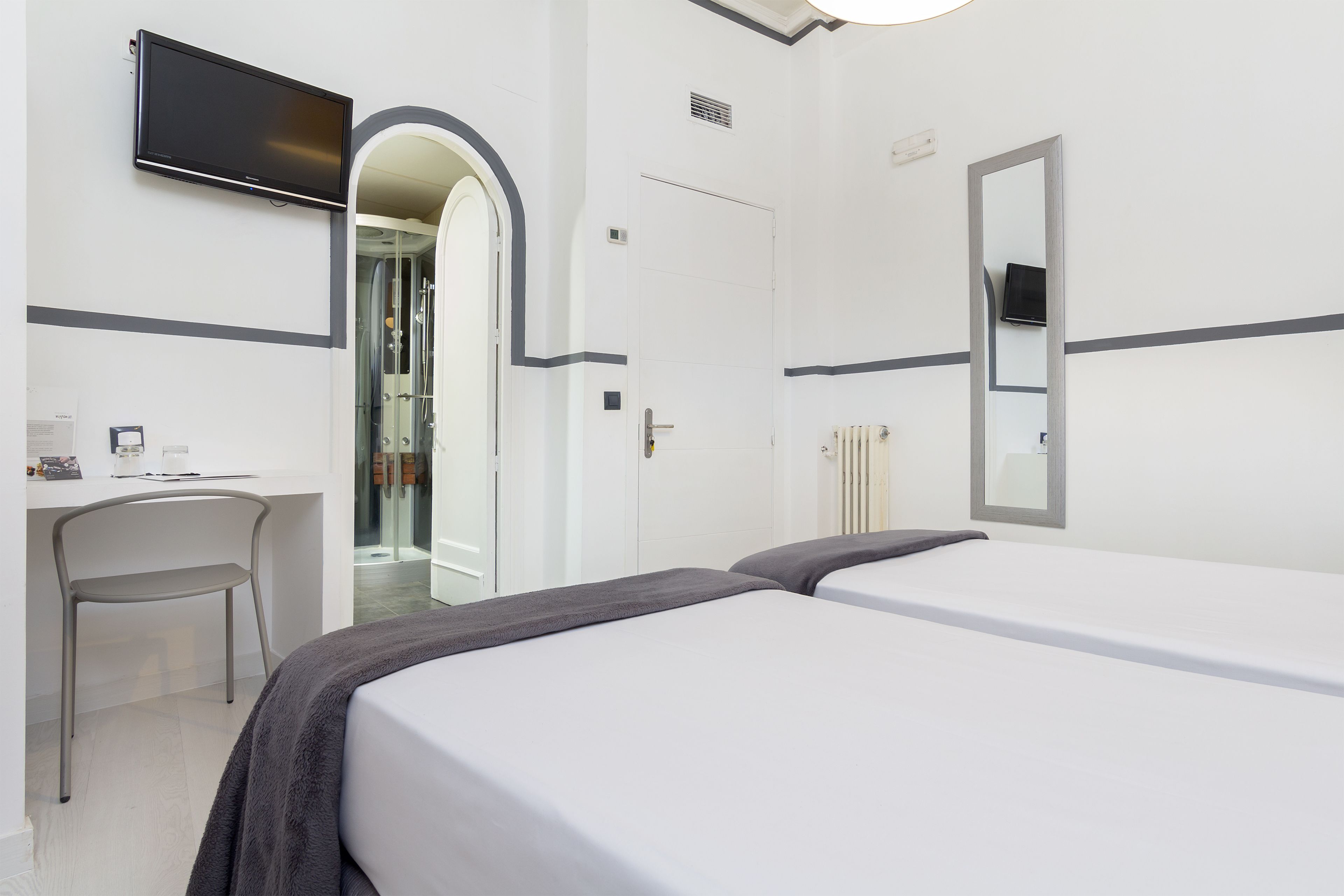 Photo - Gran Via 63 Rooms