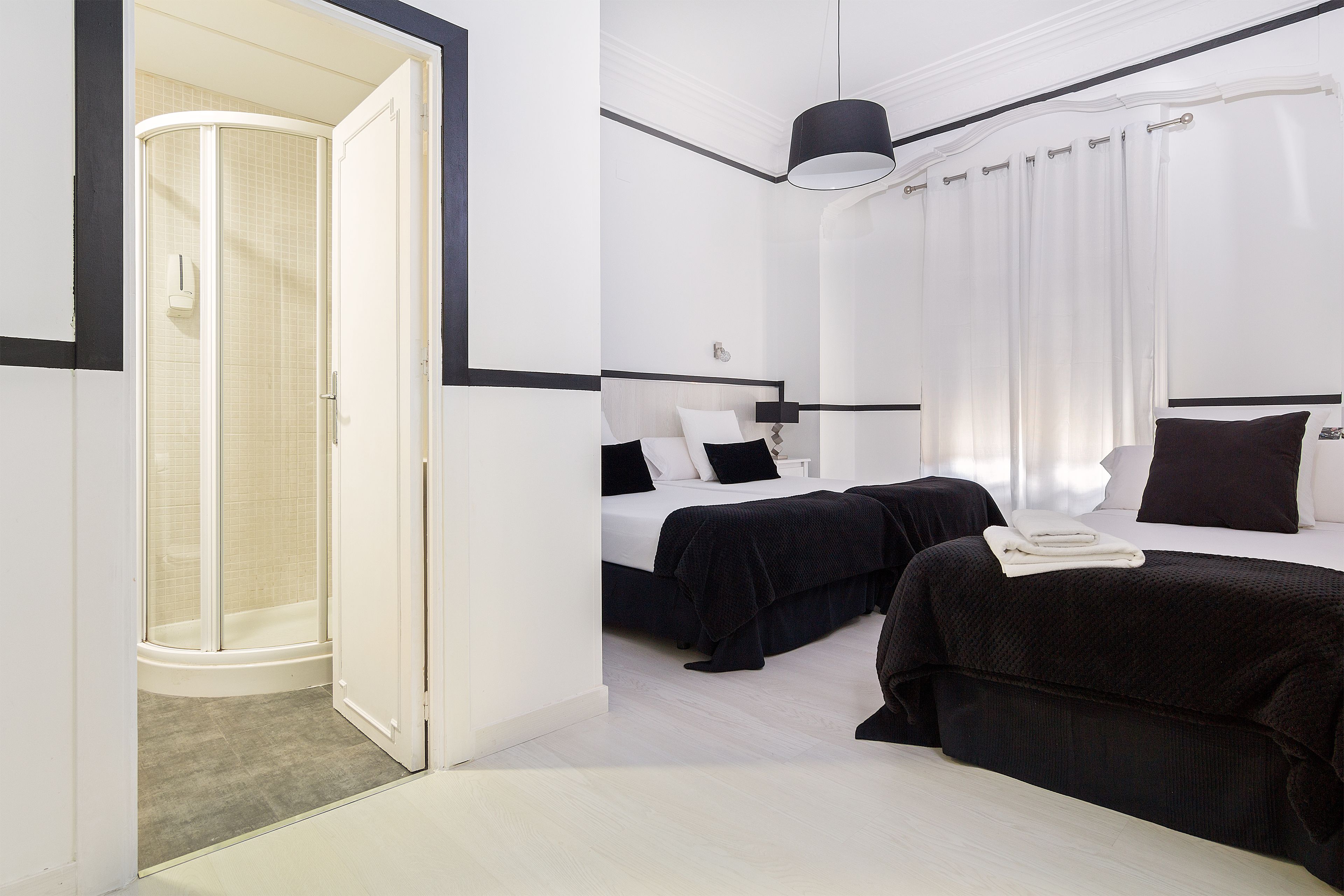 Photo - Gran Via 63 Rooms