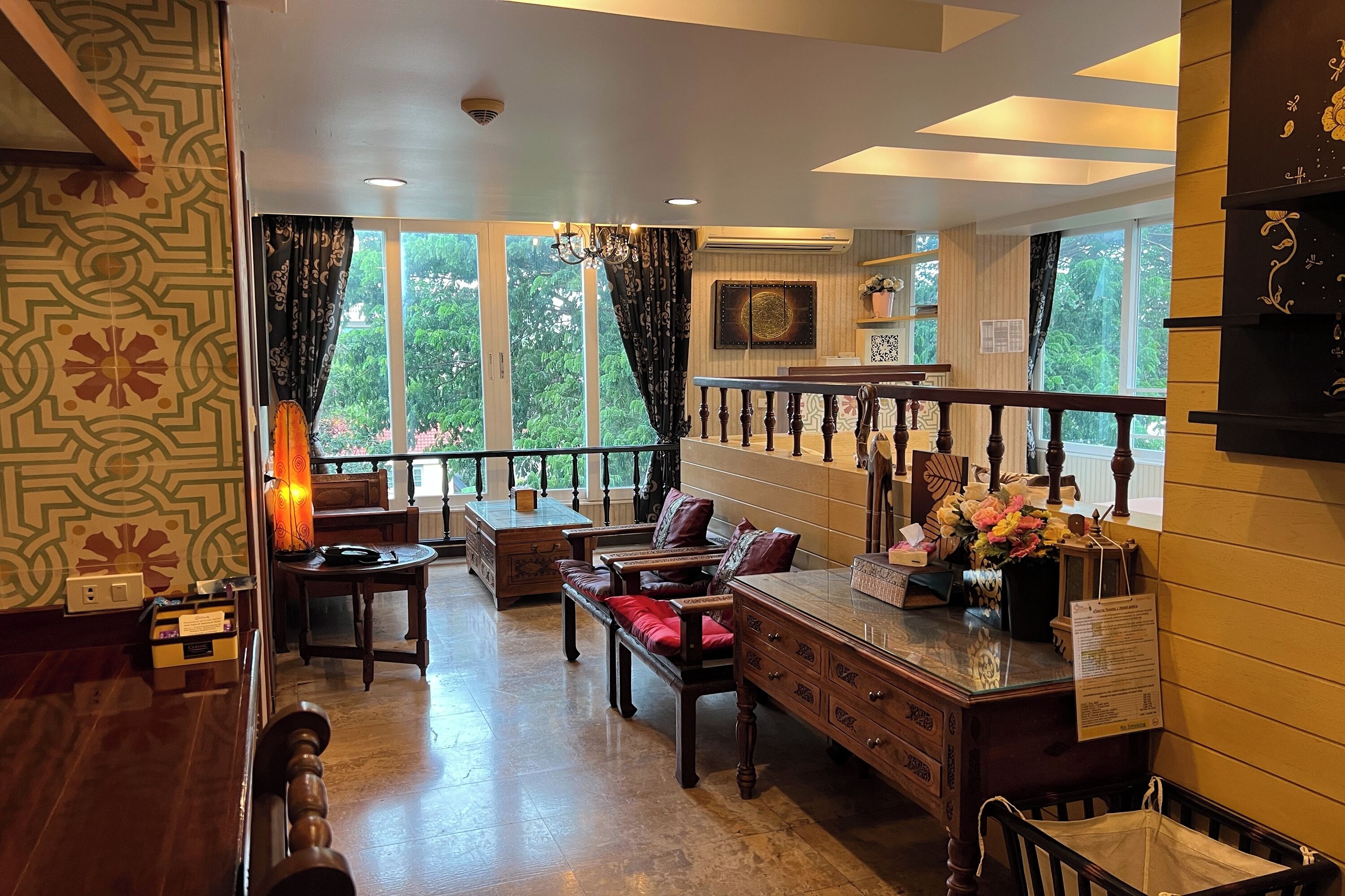 CORNER SUITE 1 (EXECUTIVE ROOM) | บริเวณนั่งเล่น | ทีวีจอแอลอีดี 40 นิ้ว พร้อมช่องเคเบิล, ทีวี