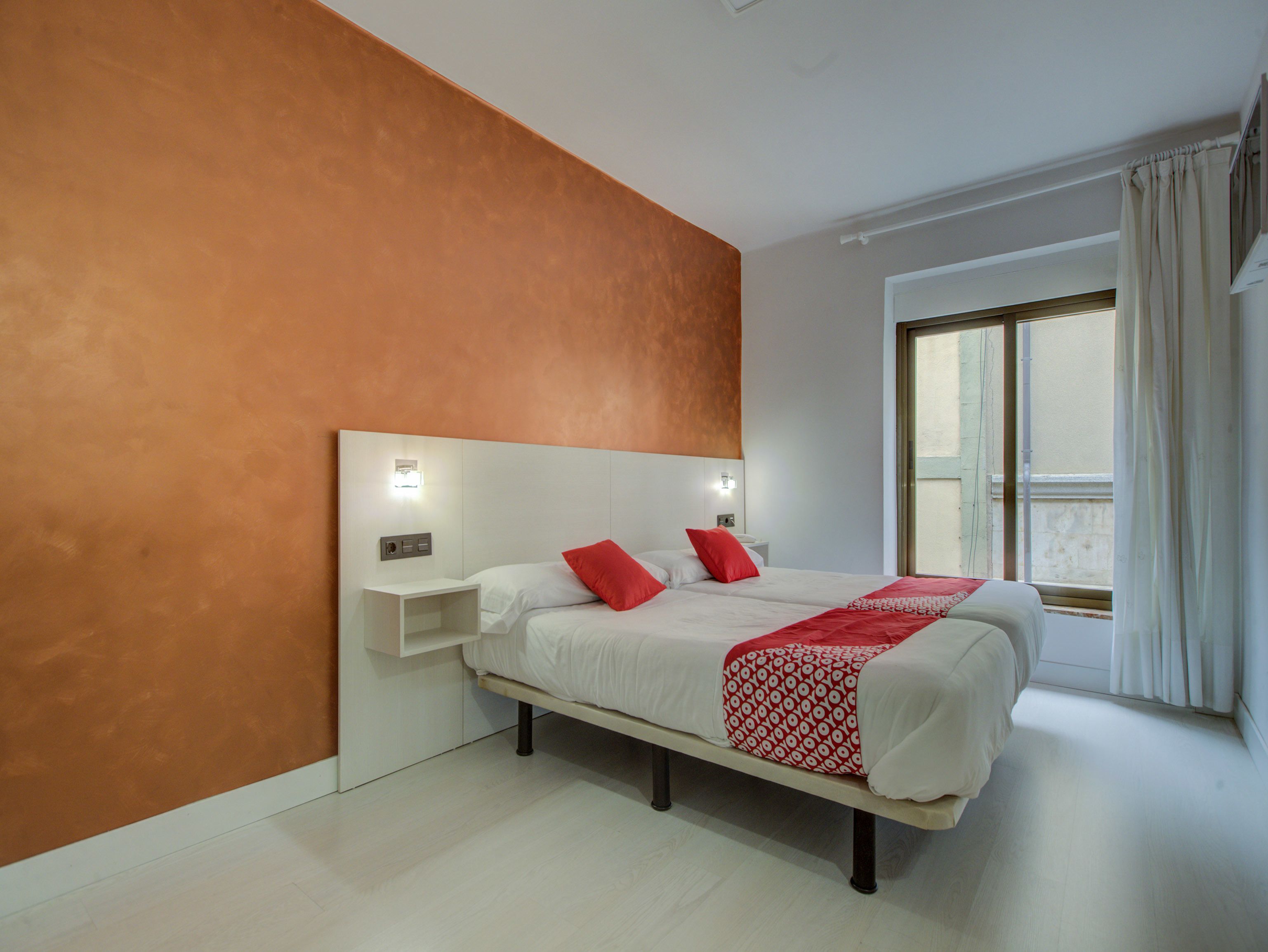 superior twin room | desk, free wifi, bed sheets