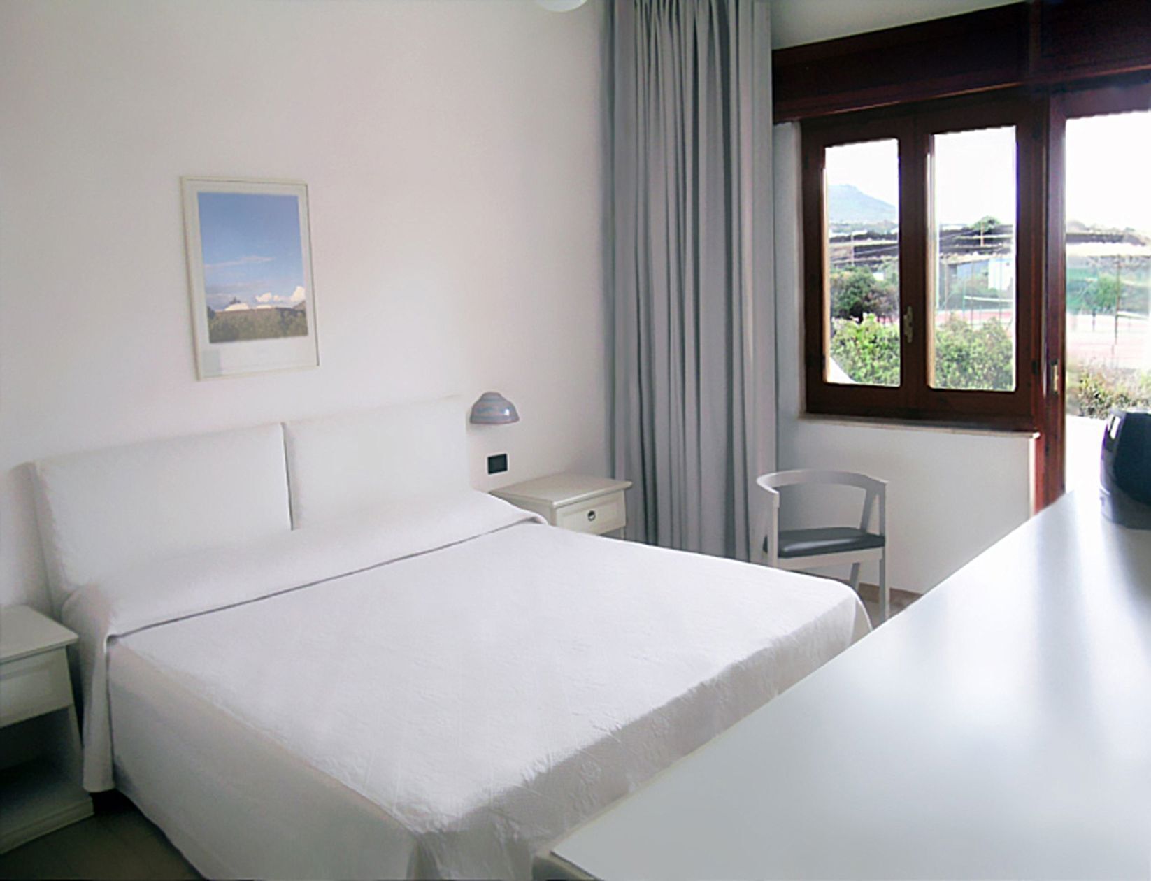 Egyptian cotton sheets, minibar, in-room safe, desk