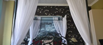 Holmlea Guest House
