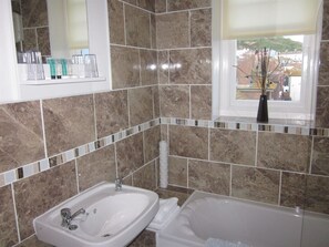 Double Room, Ensuite (shower) | Bathroom