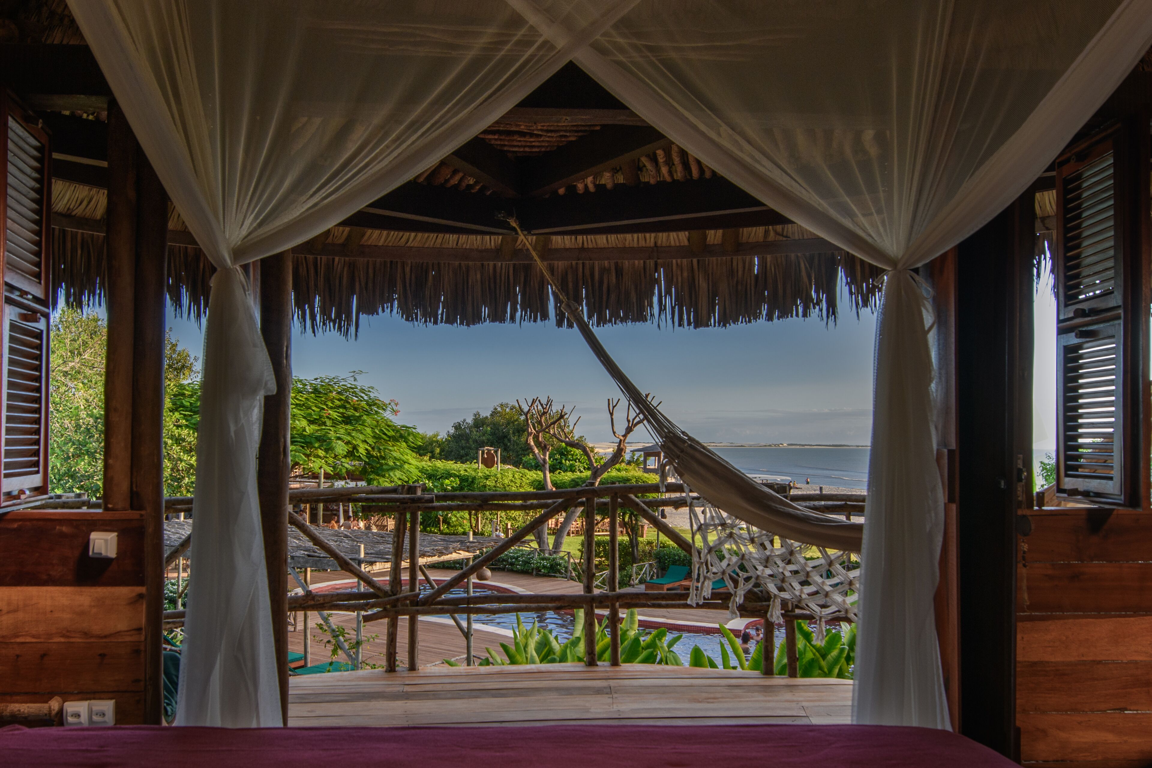 Palafita Alta Mar | Frigobar, cofres nos quartos, individualmente decorados, escrivaninha