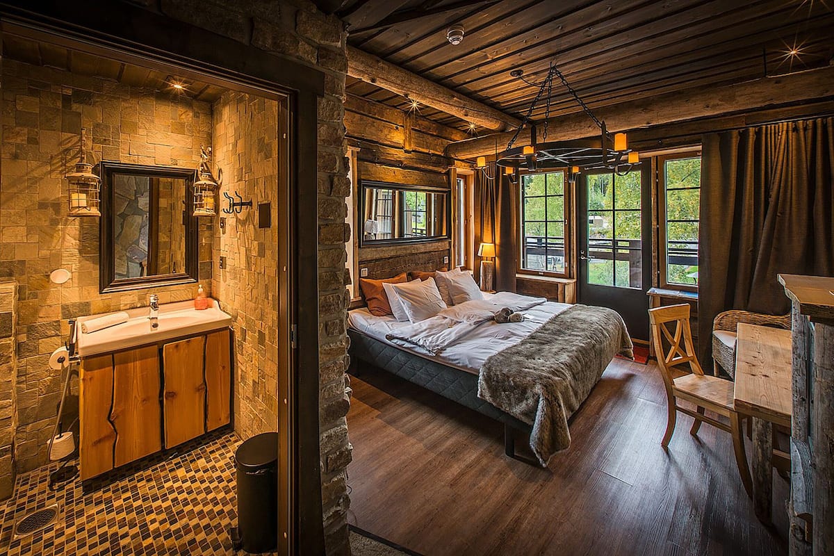 standard double room | 2 bedrooms, minibar, individually decorated, free wifi