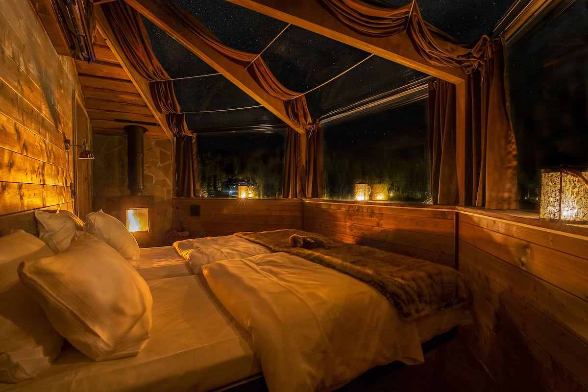 signature studio suite, 1 bedroom, partial lake view | 2 bedrooms, minibar, individually decorated, free wifi