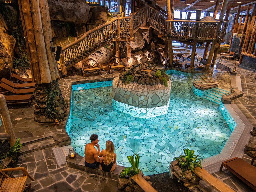 2 indoor pools, 2 outdoor pools, sun loungers