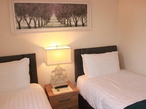Twin Room, Ensuite