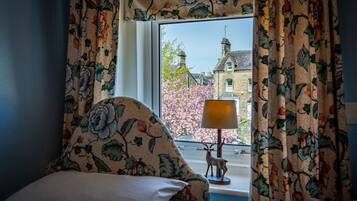 Chambre Simple, salle de bains privée | 1 chambre