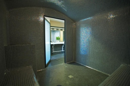 Sauna, steam room. Lagrange Apart'HOTEL Montpellier Millénaire