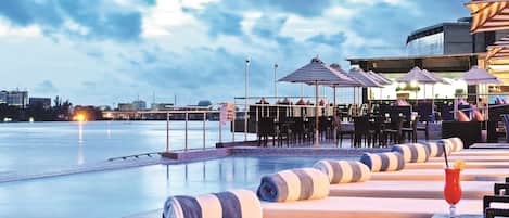 Body treatments, body wraps, body scrubs, facials, 3 treatment rooms