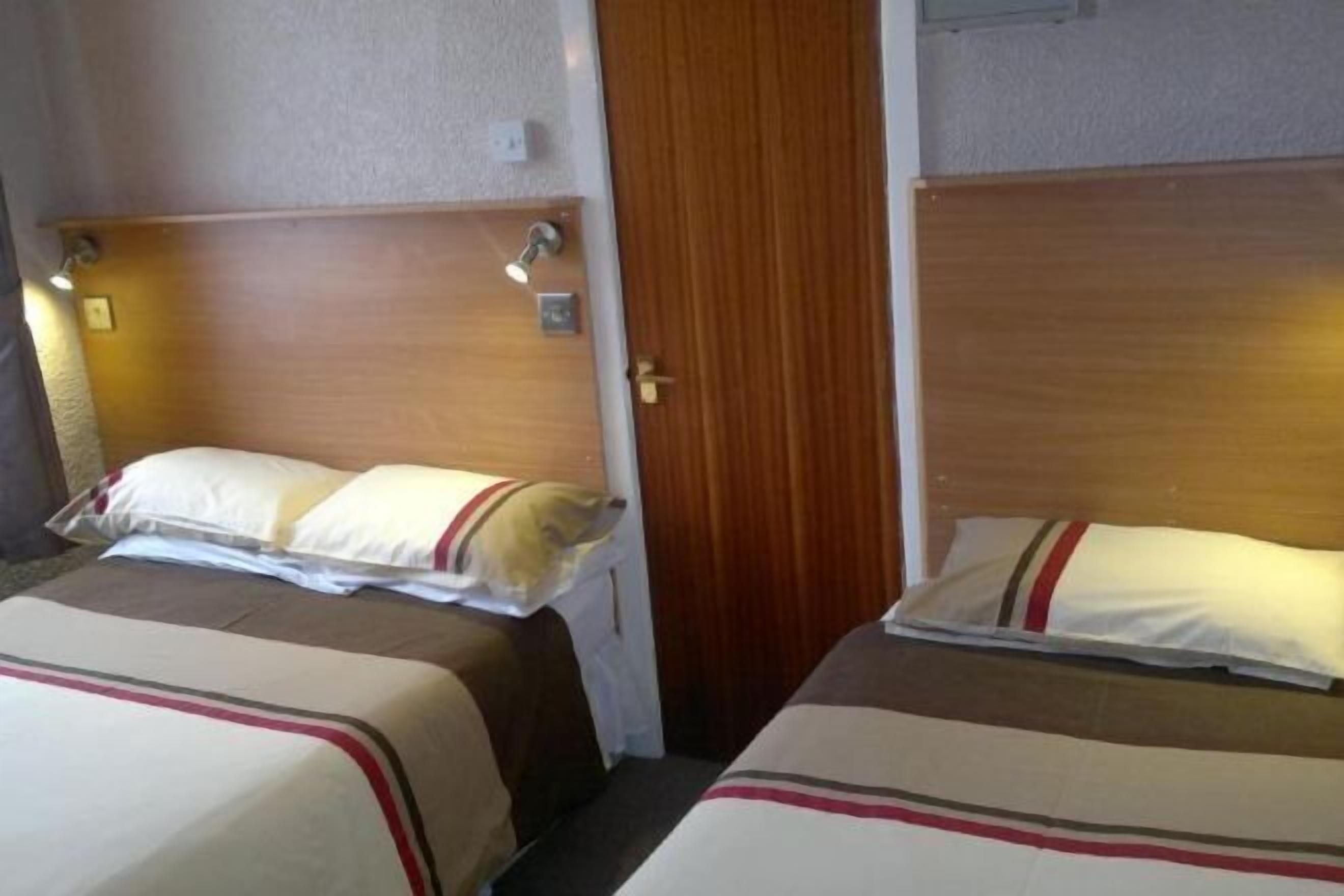 In-room safe, desk, iron/ironing board, free WiFi