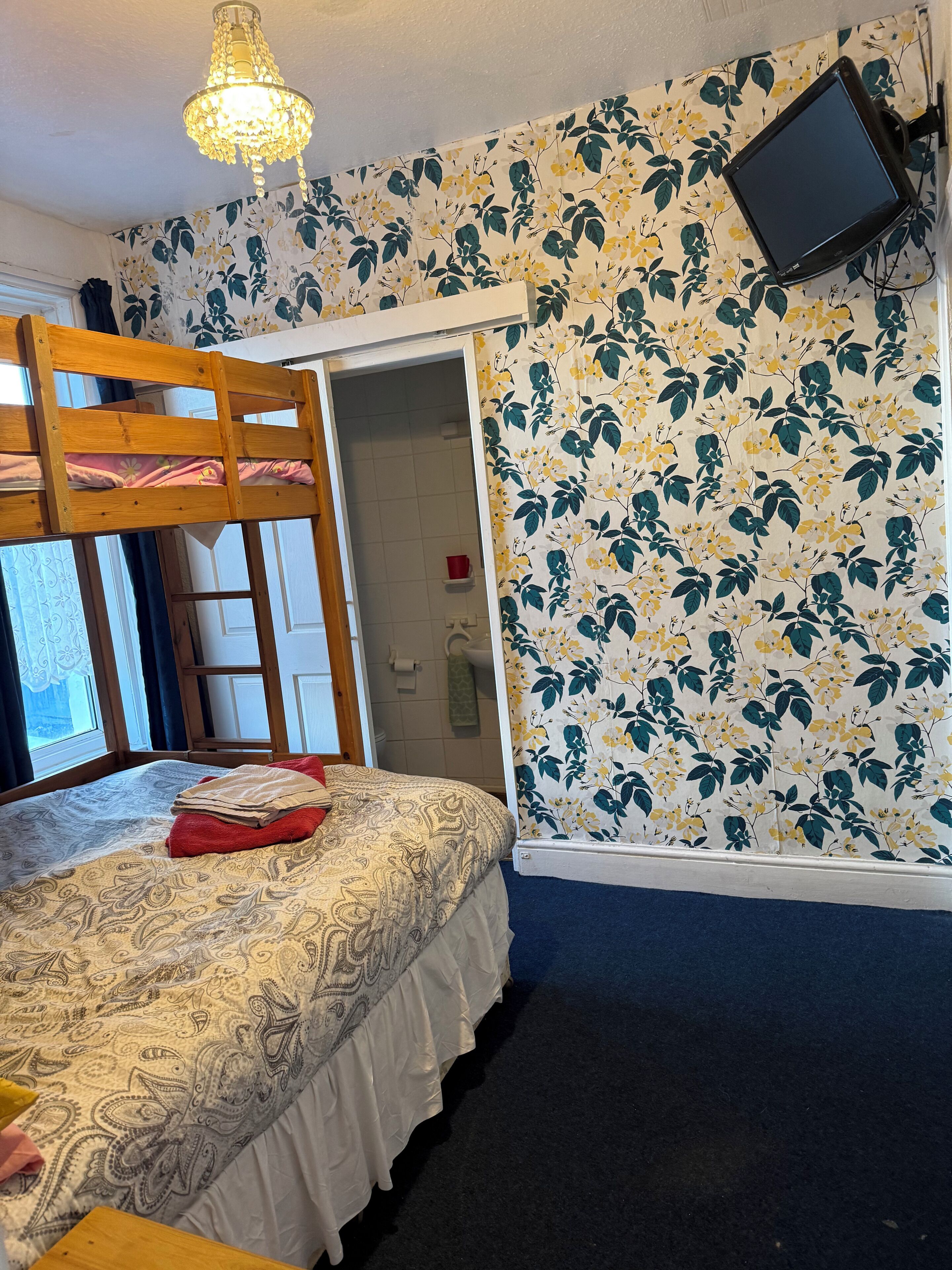 In-room safe, desk, iron/ironing board, free WiFi