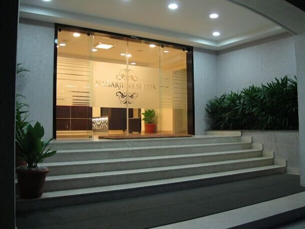 Property entrance - Nagarjuna Suite (Bengaluru)