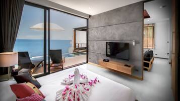 1 bedroom, premium bedding, pillowtop beds, in-room safe