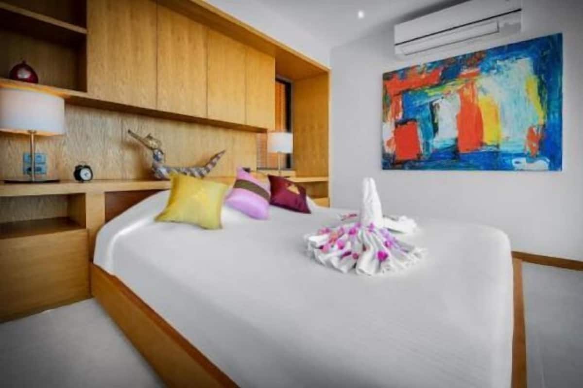 1 bedroom, premium bedding, pillow-top beds, in-room safe