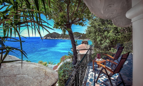 Jamahkiri Resort & Spa