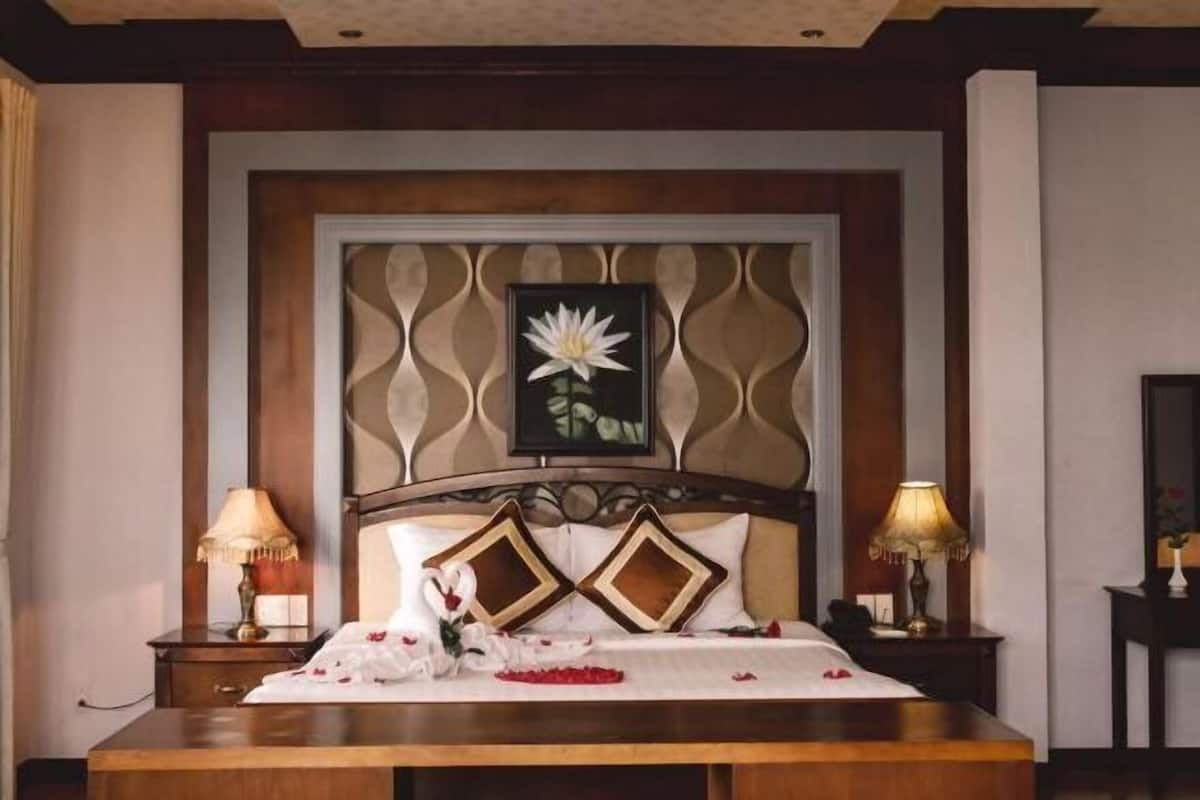 1 bedroom, minibar, in-room safe, desk