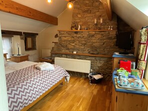 Tweepersoonskamer, gemeenschappelijke badkamer (Super King)