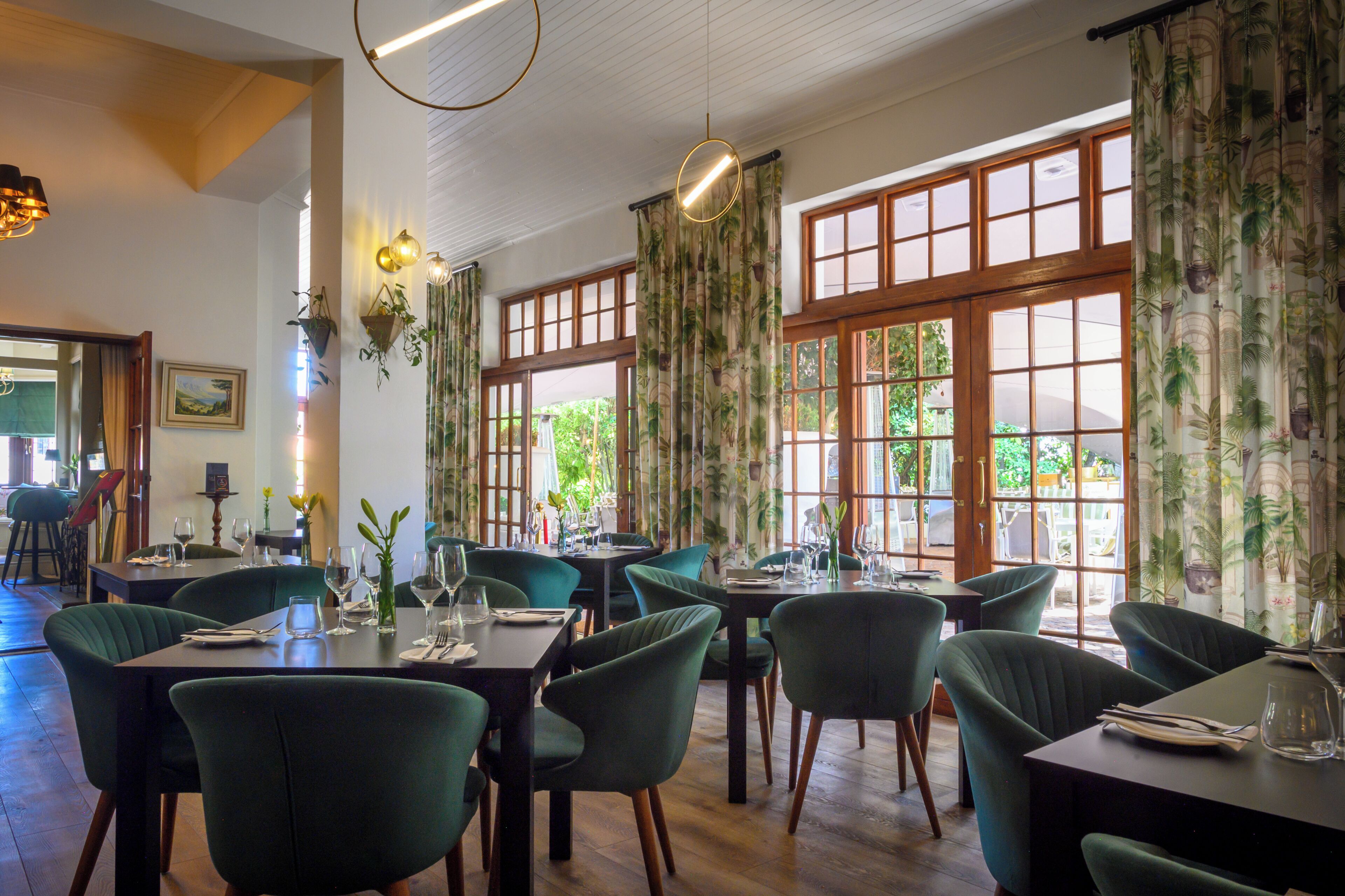 2 Restaurants; Frühstück, Mittagessen und Abendessen werden serviert