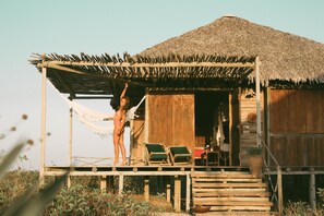 Zimmer | Minibar, Zimmersafe, Schreibtisch, laptopgeeigneter Arbeitsplatz