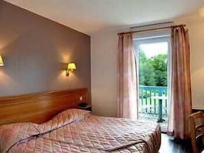 Double or Twin Room, Balcony | Desk, cots/infant beds, rollaway beds, free WiFi