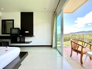 Ropa de cama de alta calidad y minibar 