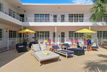 Sundeck at Tradewinds Apartment Hotel