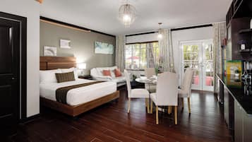 Accessible Studio Queen | Premium bedding, pillow-top beds, in-room safe, desk