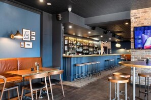 Cocktail bar