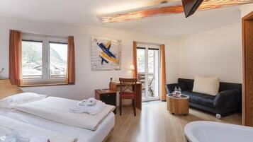 Hypo-allergenic bedding, free minibar, in-room safe, blackout drapes