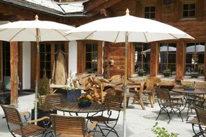 Outdoor dining - Sunstar Hotel Zermatt (Zermatt)