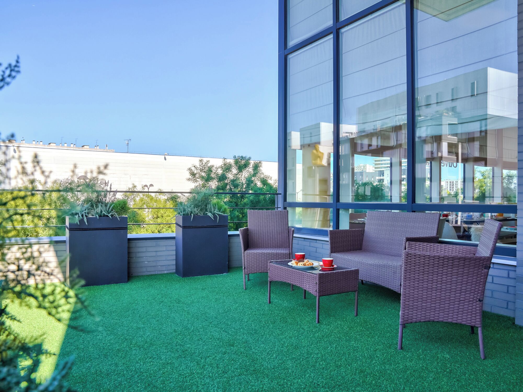 المنشأة من الخارج