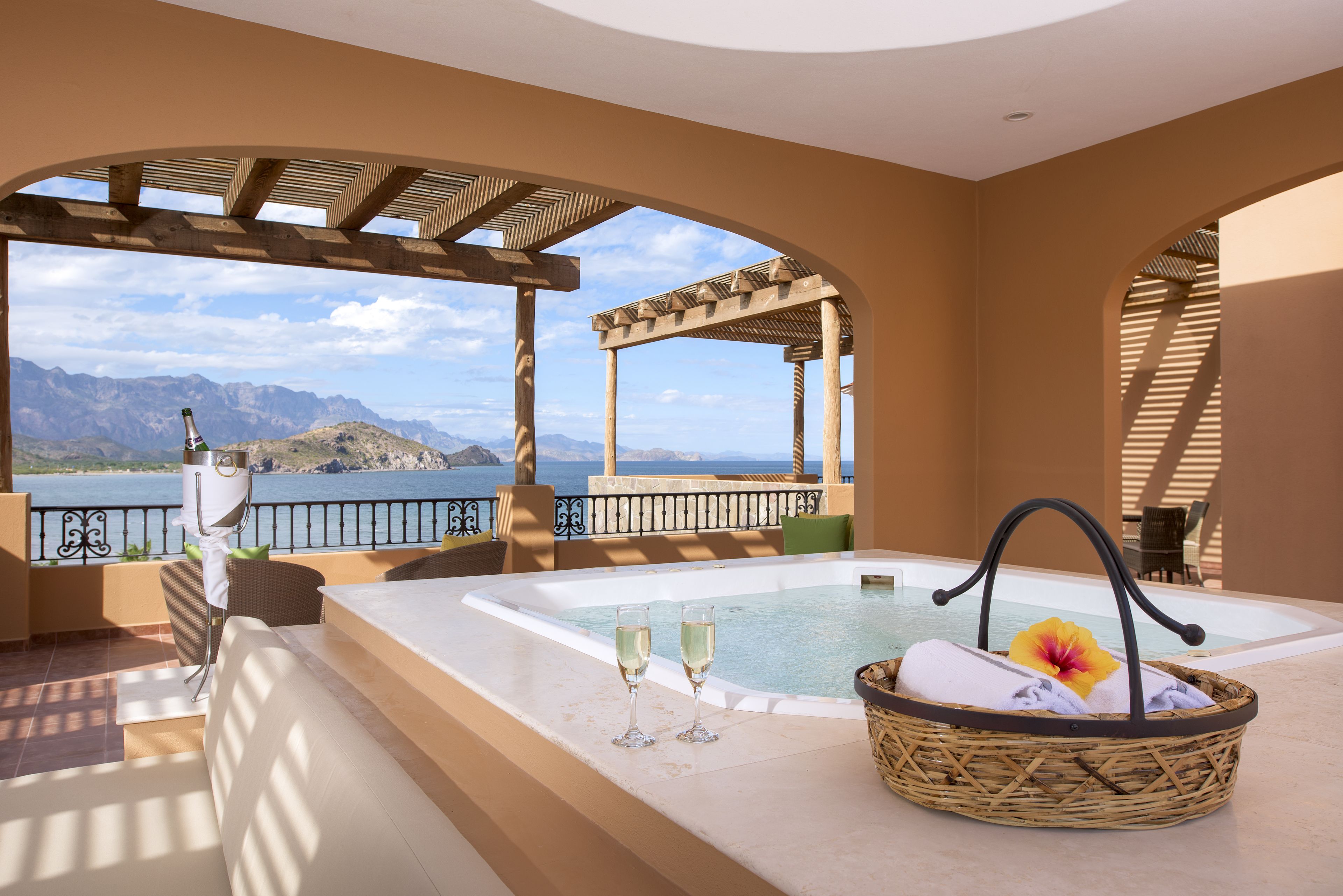 Presidential | Private spa tub