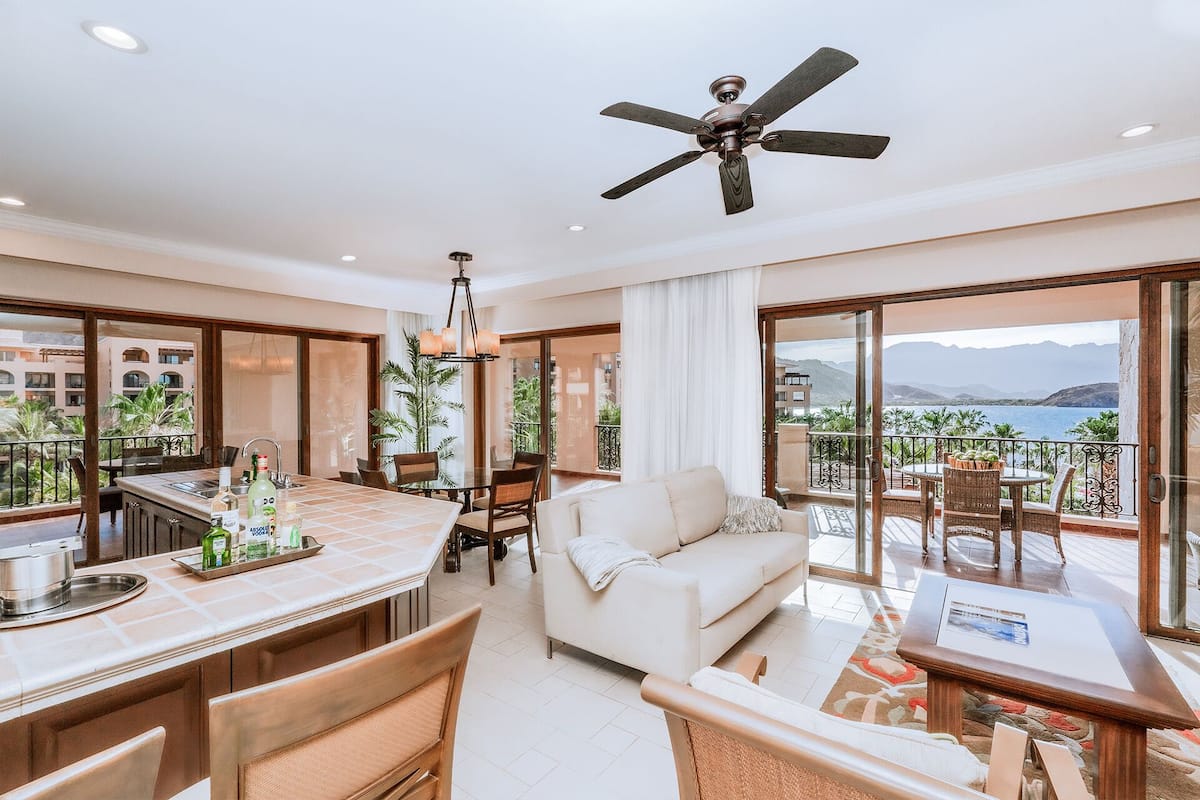 Three Bedroom Suite Premium Floor | Living area | 42-inch LED TV with satellite channels, TV, pay movies