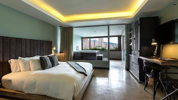 Exclusive Room | Premium bedding, down comforters, minibar, in-room safe