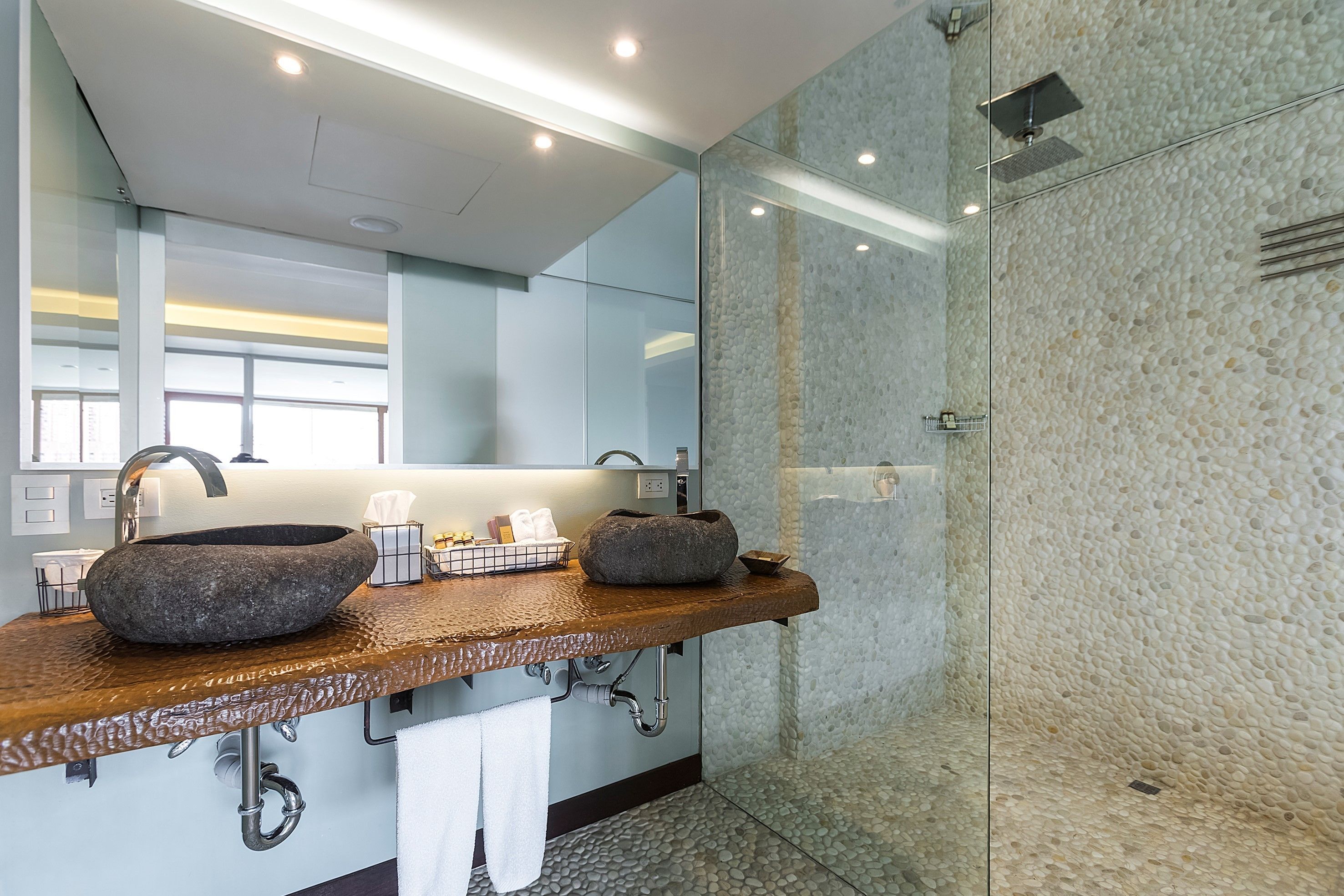 exclusive room | bathroom | free toiletries, hair dryer, bathrobes, slippers