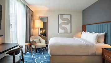 Chambre Supérieure, 1 trÚs grand lit, terrasse | Literie de qualité supérieure, coffres-forts dans les chambres, bureau