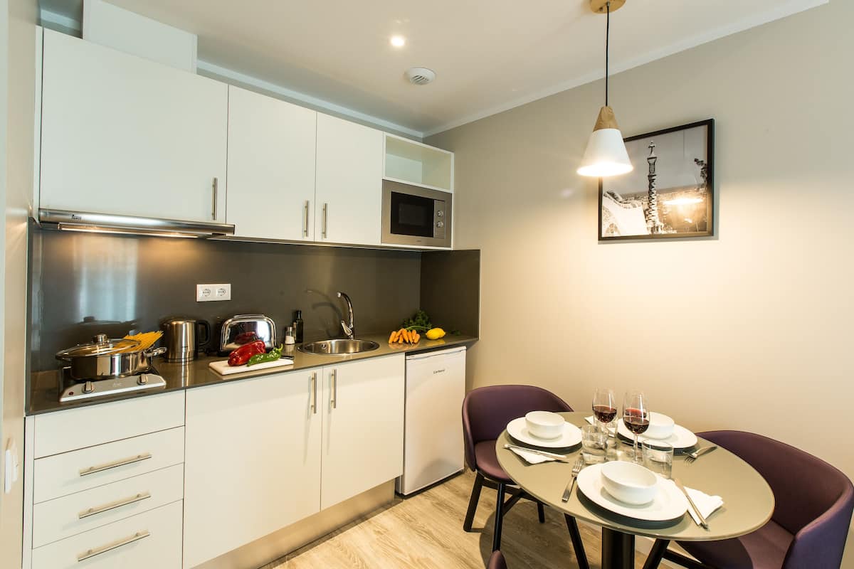 Svit | Matservice på rummet