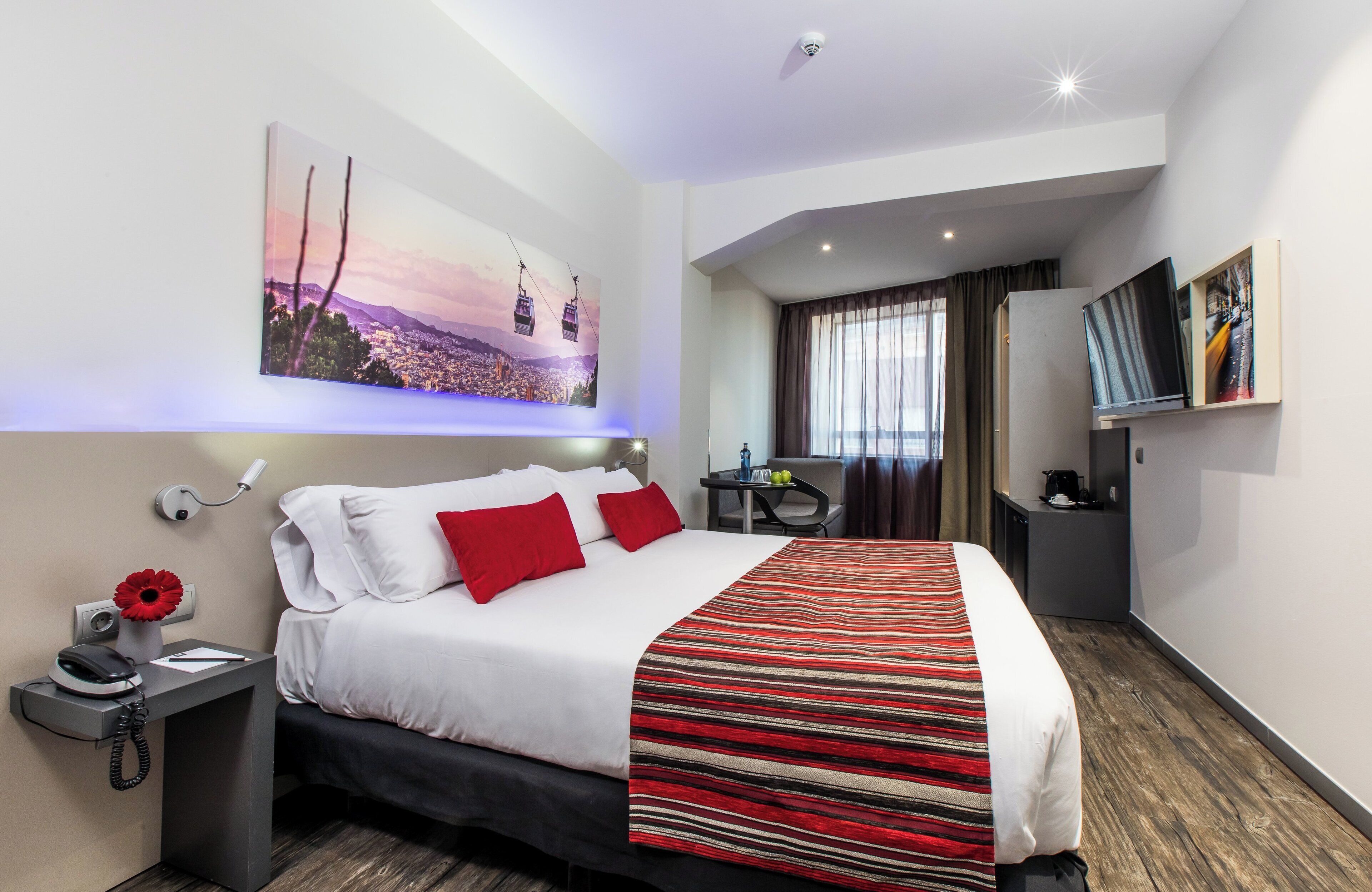 Superior Room | Down duvets, in-room safe, desk, free cots/infant beds