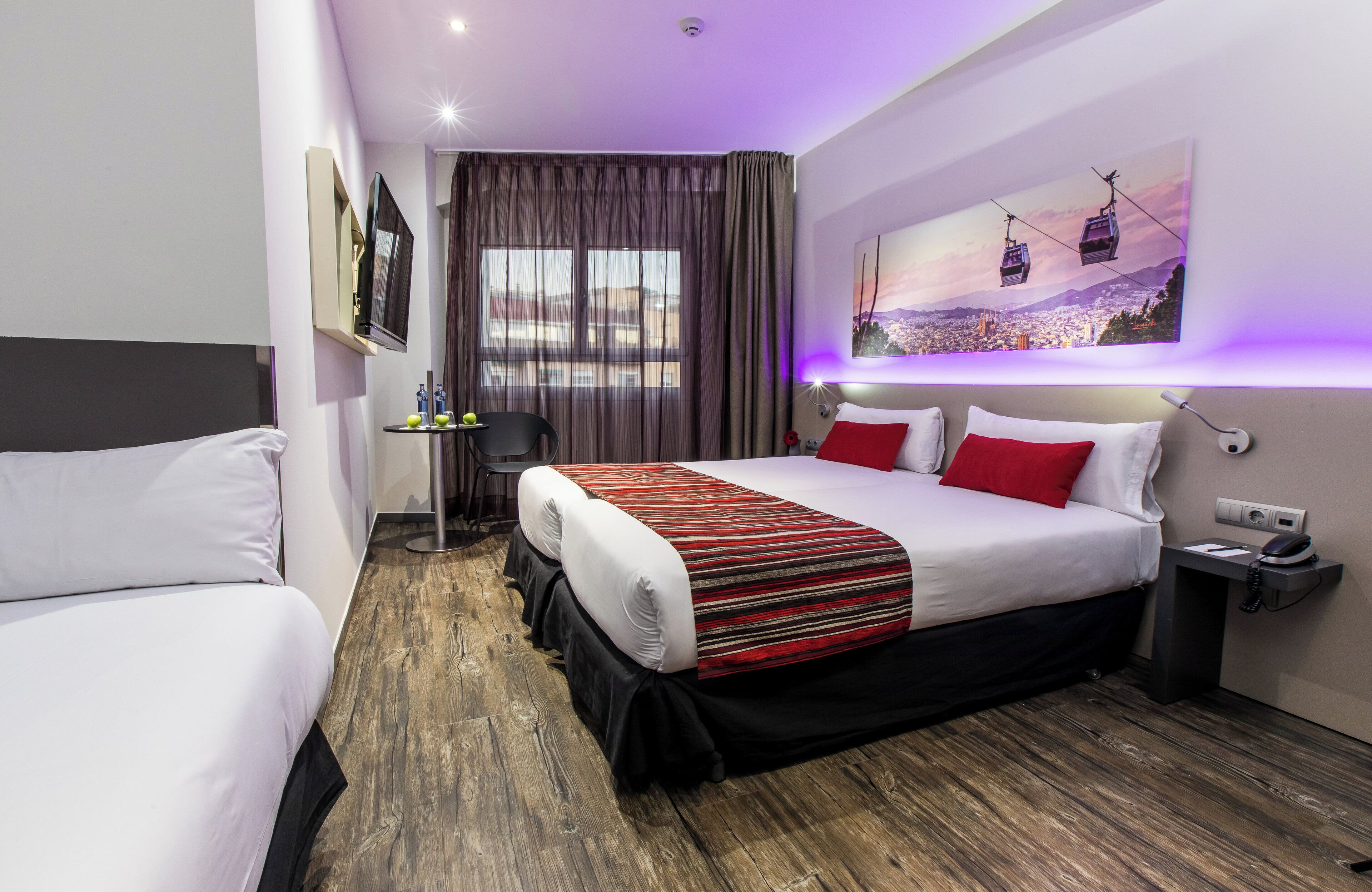 Comfort Room (for 3 people) | Down duvets, in-room safe, desk, free cots/infant beds