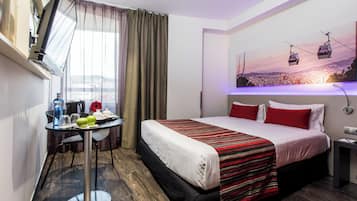 Couette en duvet d'oie, coffres-forts dans les chambres, bureau