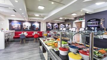 Frokostbuffé hver dag (EUR 12 per person)