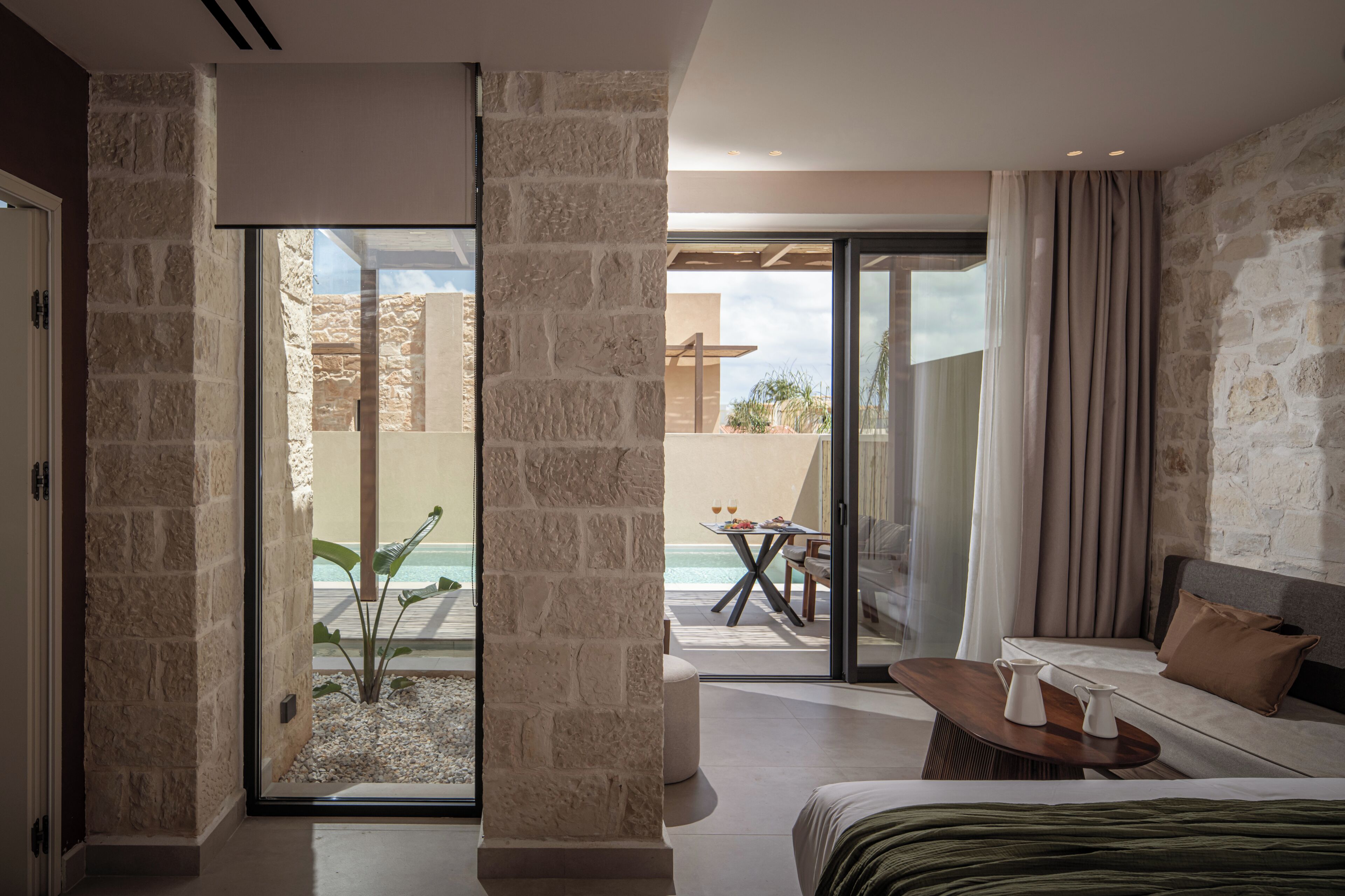 Suite Luxe, piscine privée | Literie de qualité supérieure, coffres-forts dans les chambres