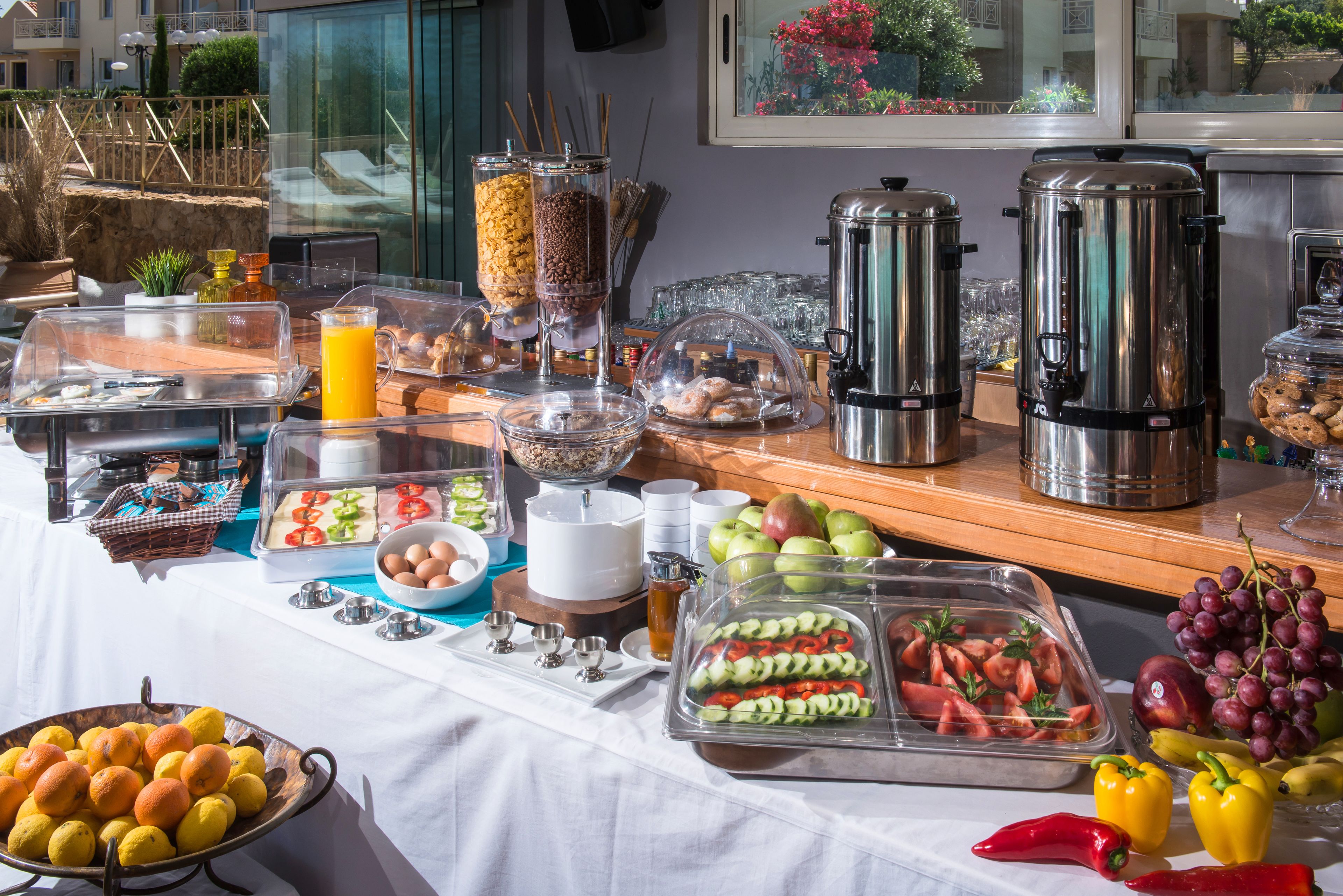 Free daily self-serve breakfast