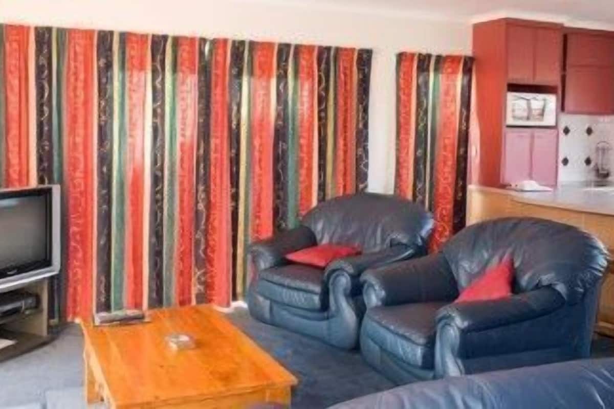 Bungalow | Sängtillbehör av högsta kvalitet och minibar